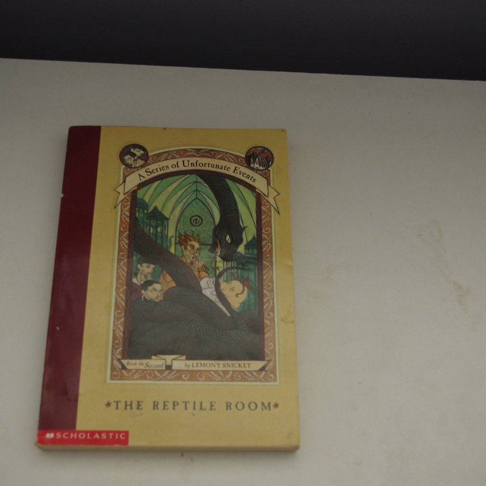 Book Set - Picture 3 of 7